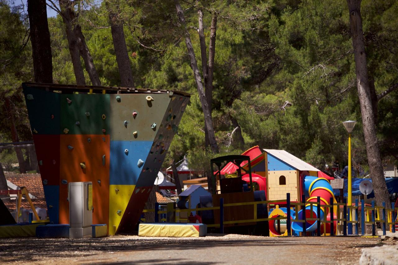 Victoria Mobilehome Camping Village Poljana Mali Losinj Exterior photo